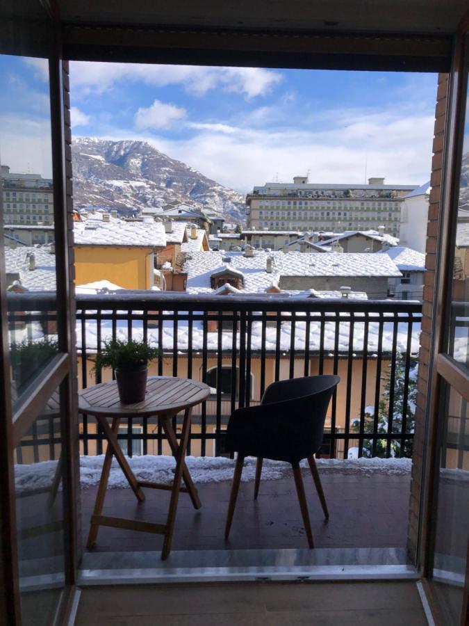 Appartamento incantevole Aosta Esterno foto